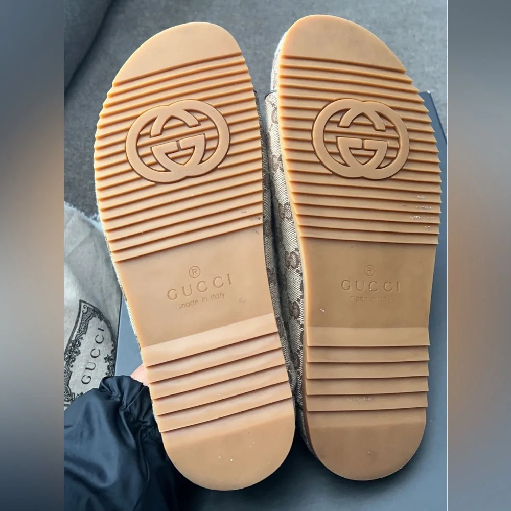 Sold - Picture 3 of 3